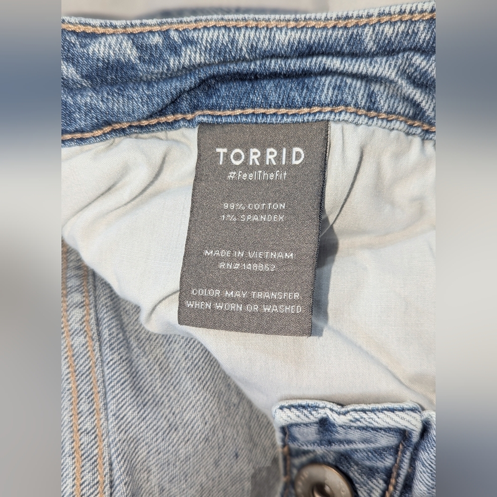 Torrid Ultra Distressed Jeans (12 Short) - Picture 12 of 14